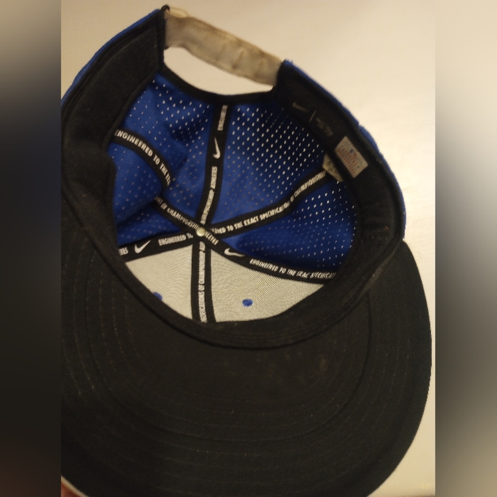MLB Nike Dri Fit Kansas City Royals Men's Adjustable Strapback Hat - Picture 6 of 7